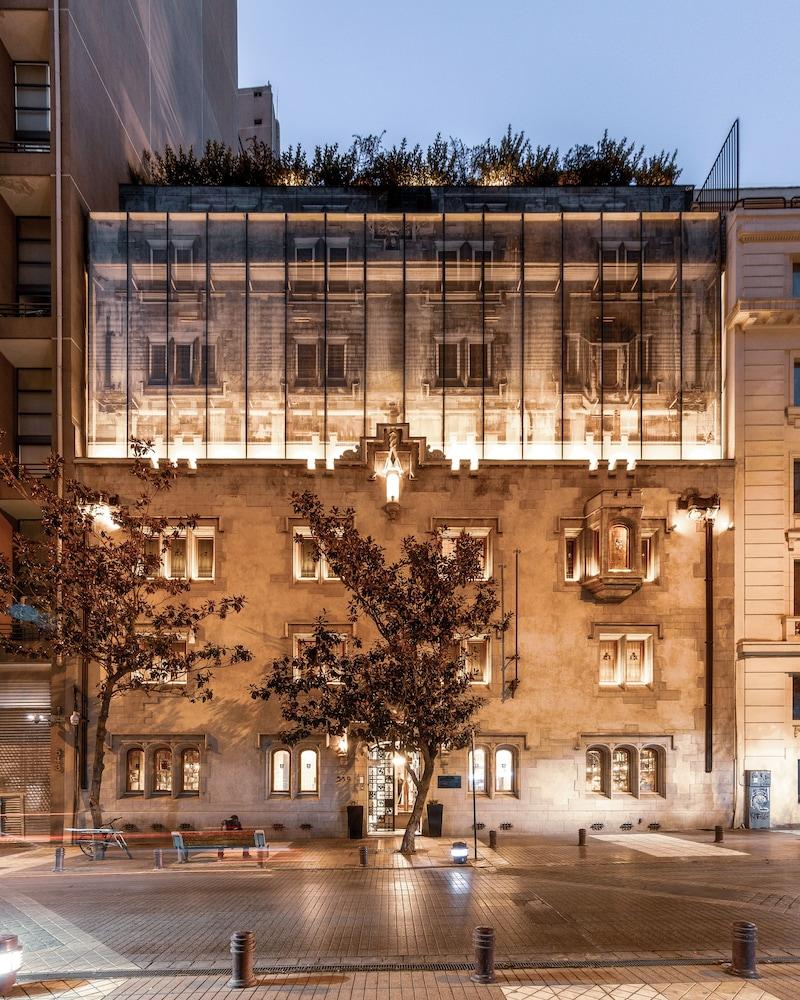 Hotel Magnolia Santiago Exterior foto The hotel at night